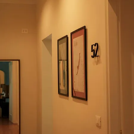 לינה וארוחת בוקר Si Sofia 3*